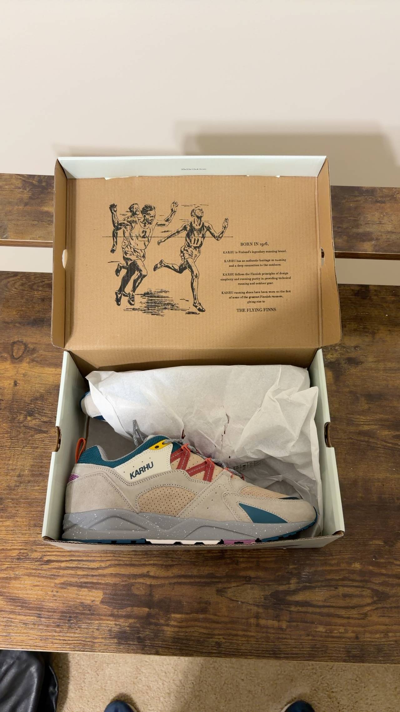 Karhu Fusion 2.0 Silver Lining/ Mineral Red Sneakers