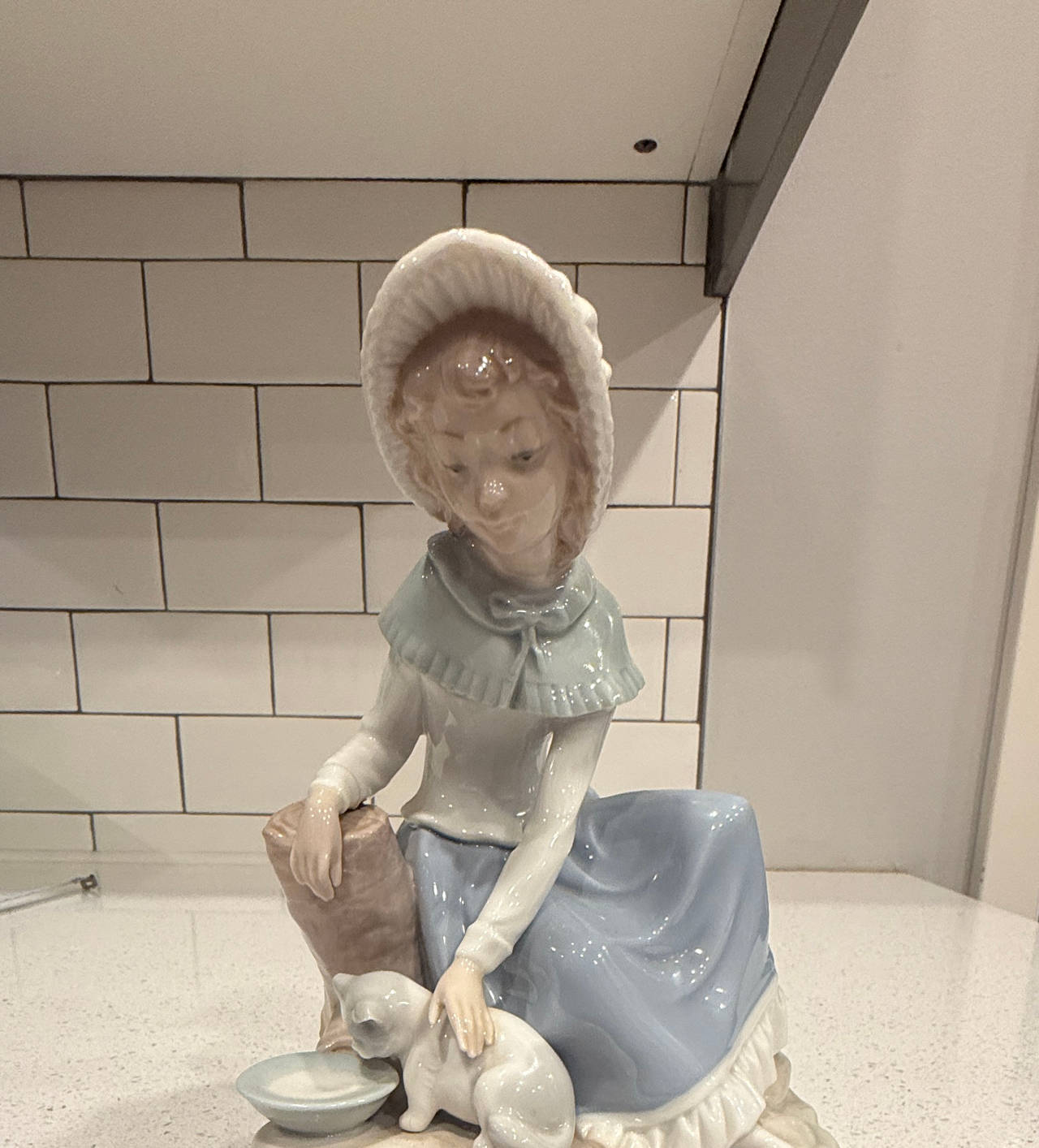 Lladro Kitty Confrontation Figurine #1442