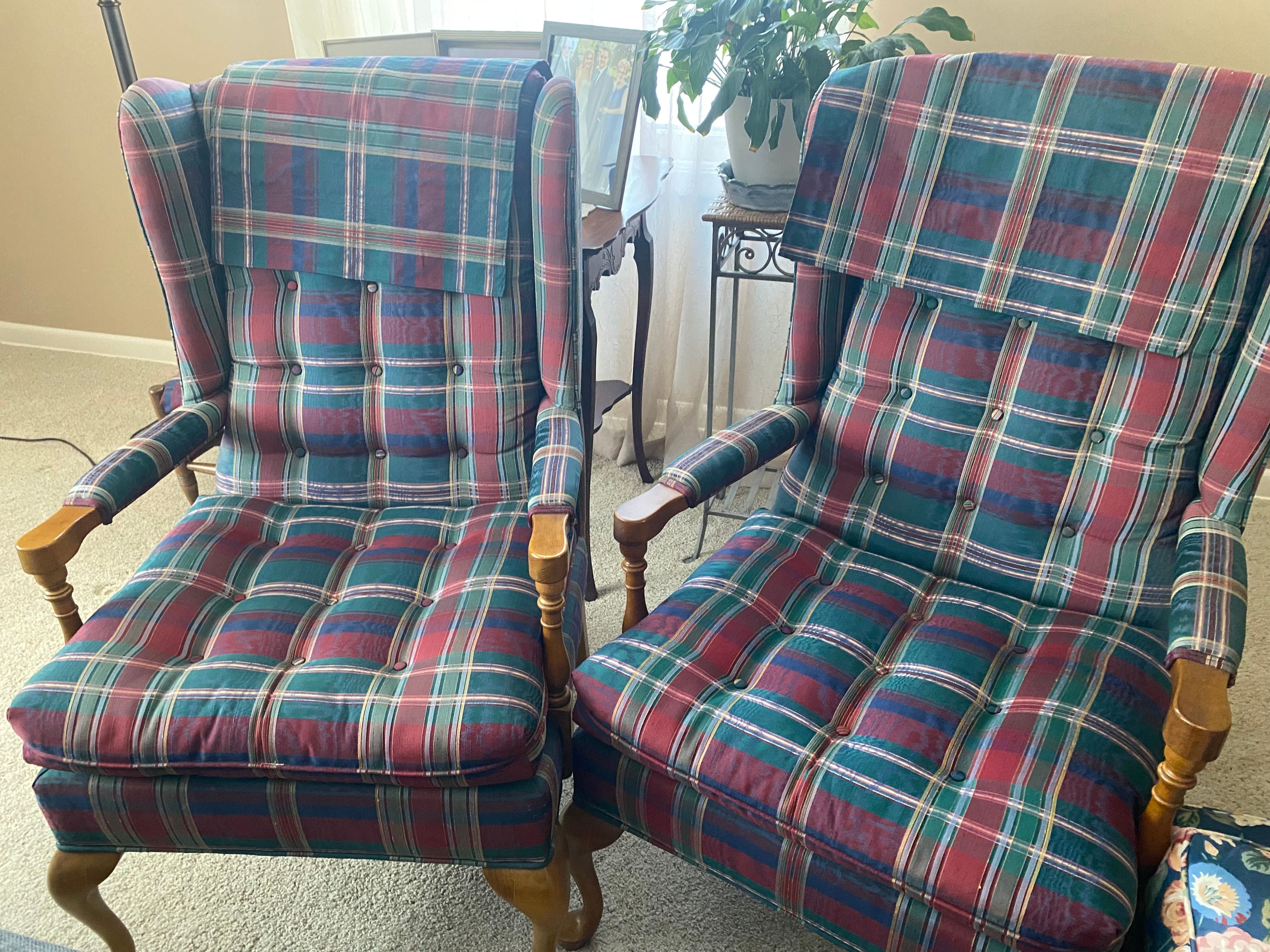 Spotless and Vintage 4-Piece Ethan Allen Living Room Set - Image 10