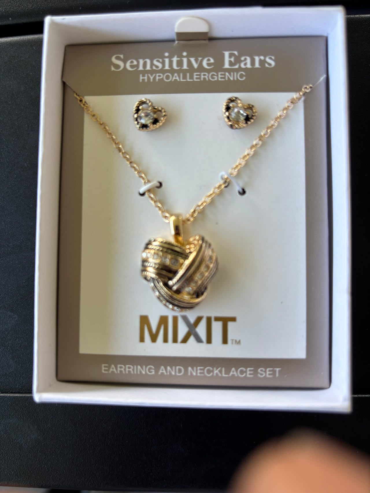 Mixit Earring and Necklace Set