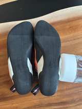 Women's Climbing Shoes Size 8.5 - Image 4