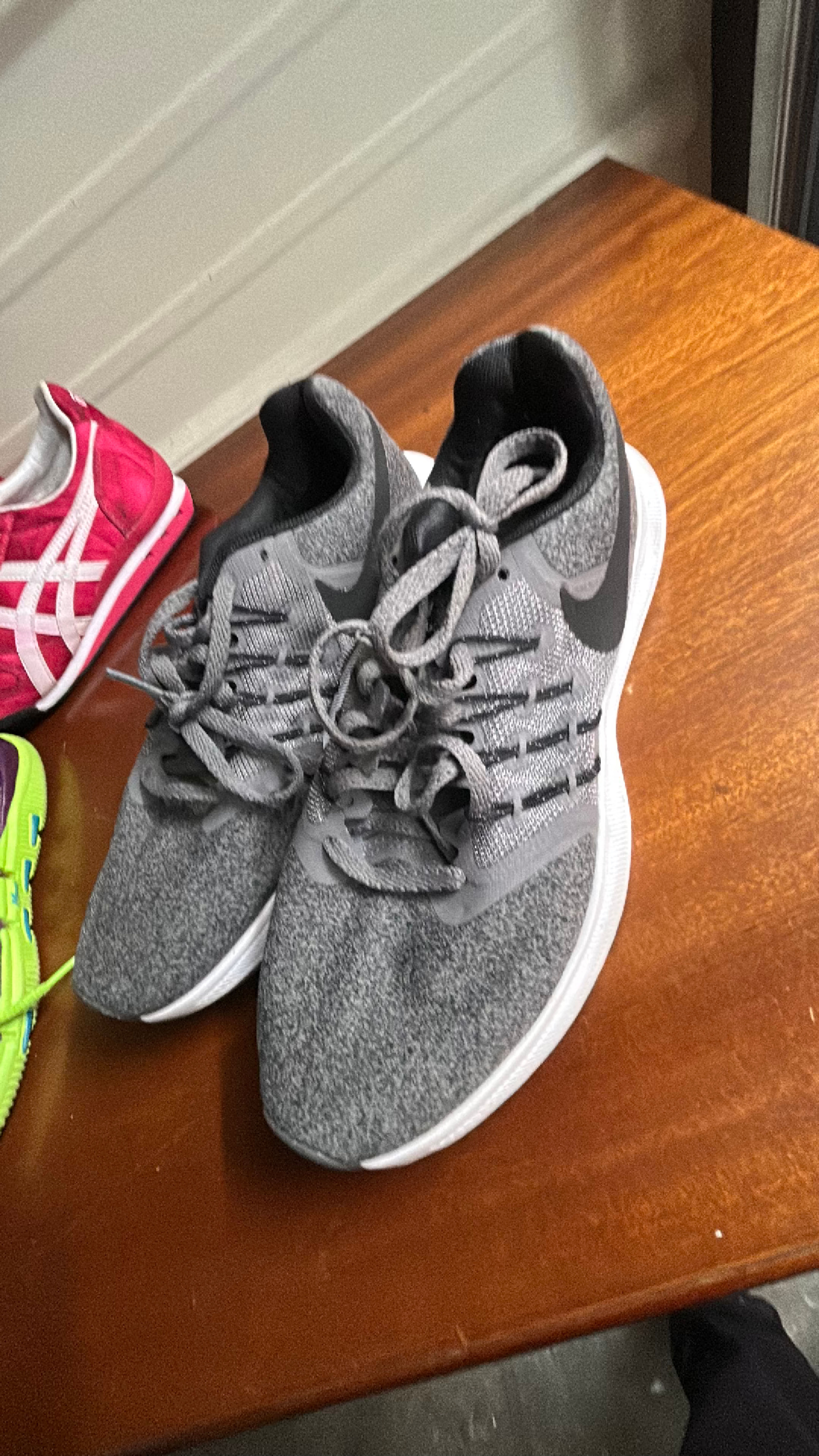 Nike Women's Running Shoes Size 6.5  3 pairs - Image 5