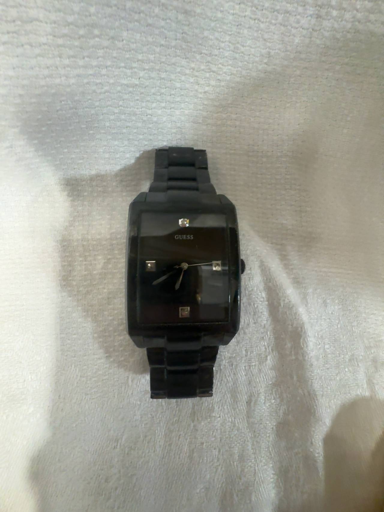 Guess Men's Black Analog Watch U12557G1