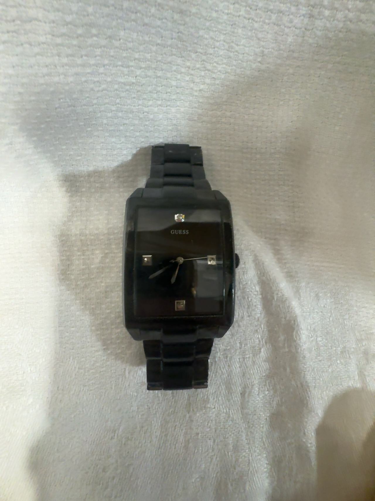 Guess Men's Black Analog Watch U12557G1