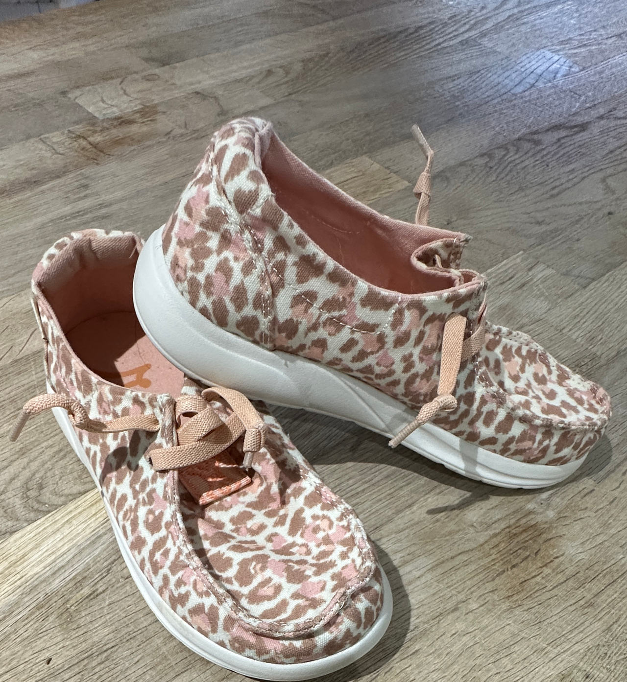 NEW Reef Youth Leopard Print Slip-On Shoes kids sz 3