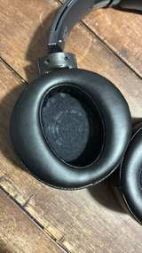 Sony MDR-XB950B1 Extra Bass Wireless Headphones - Image 5