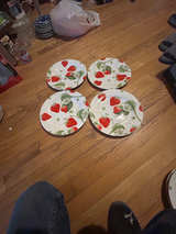 Strawberry Print Dinner Plates - Image 1