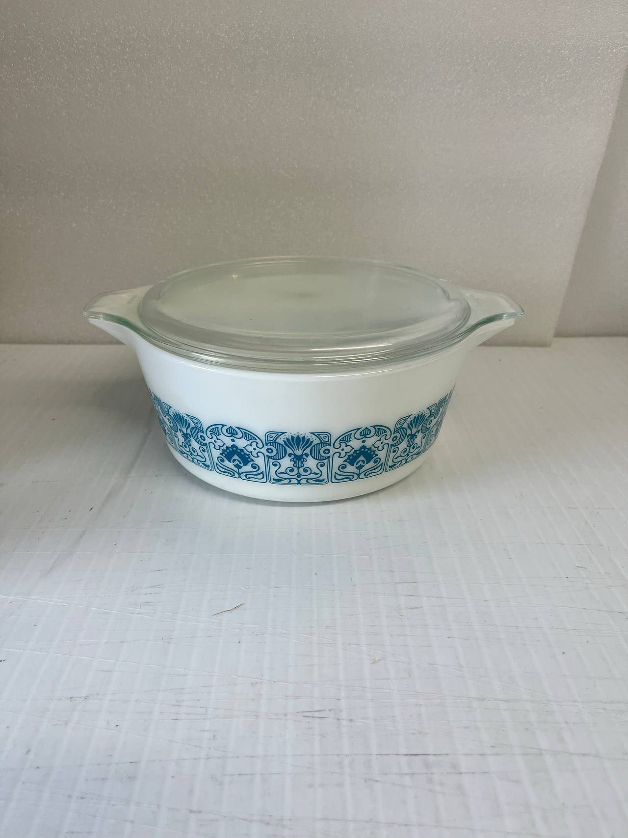 Pyrex Horizon Blue 1.5 Quart Round Casserole Dish with Lid