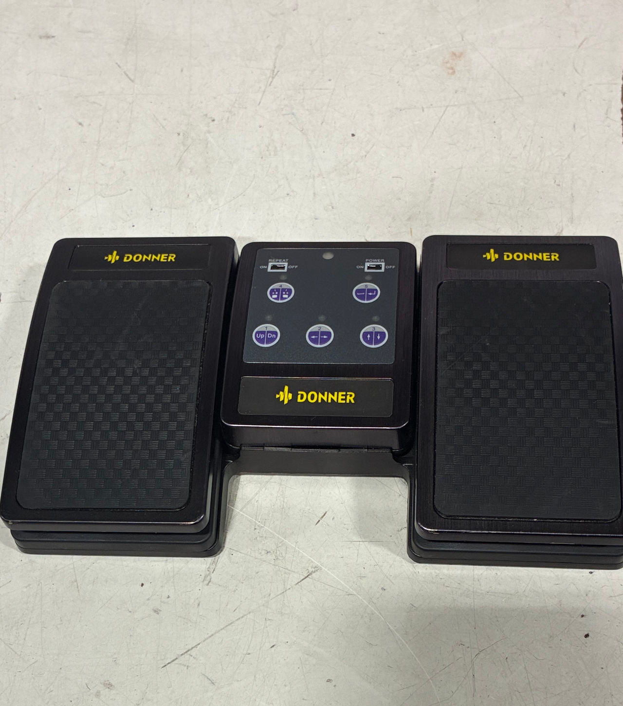 Donner Bluetooth Page Turner Pedal