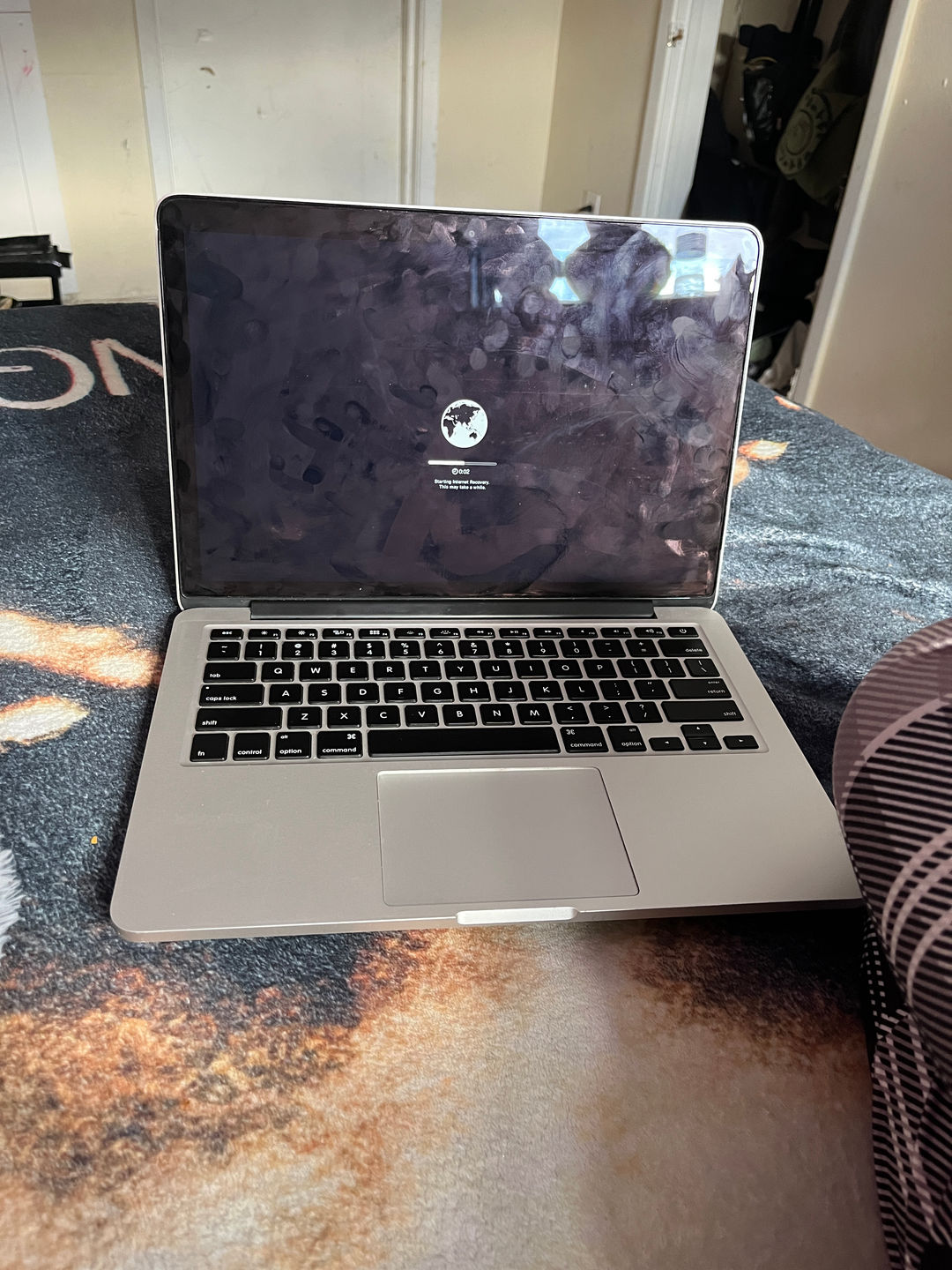 Apple MacBook Pro 13-inch (Early 2015)