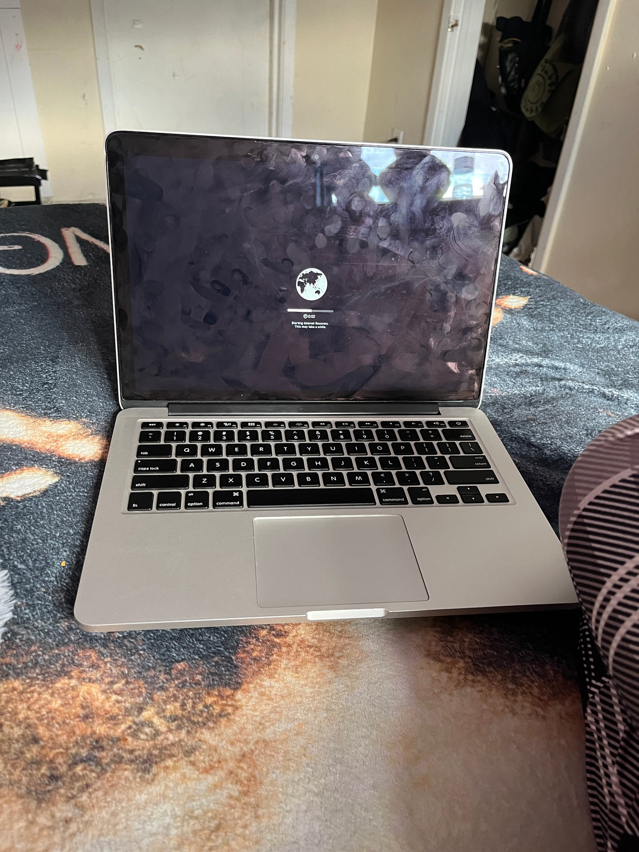 Apple MacBook Pro 13-inch (Early 2015)