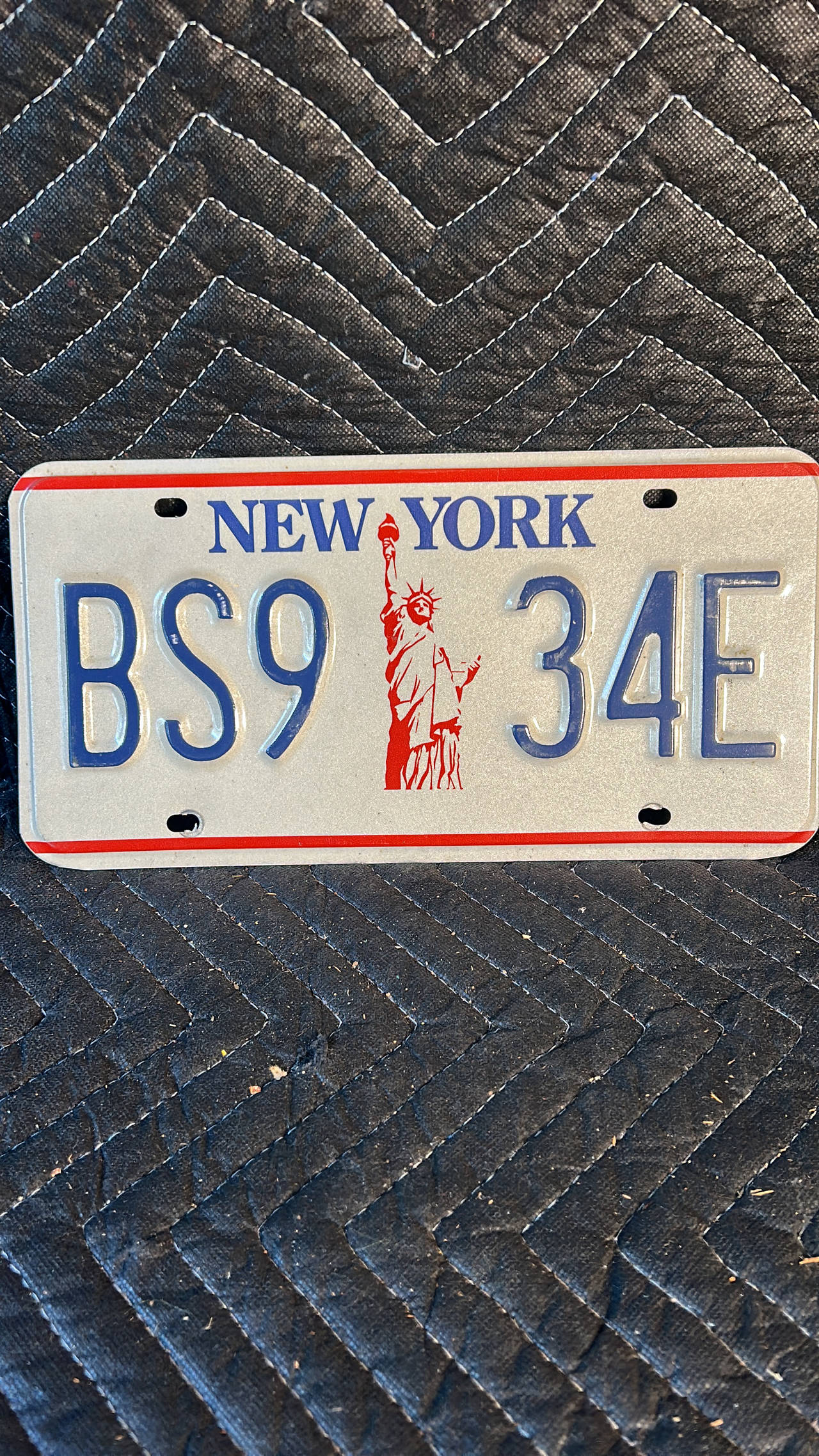 Vintage New York Statue of Liberty License Plate