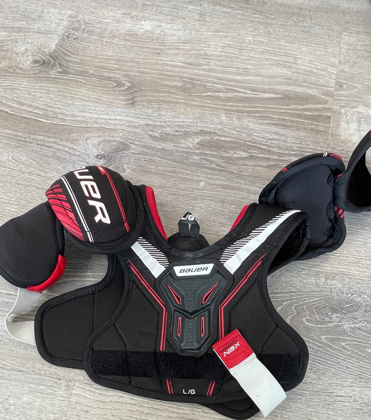 Bauer NSX Youth Shoulder Pads Large