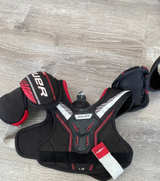 Bauer NSX Youth Shoulder Pads Large - Image 1