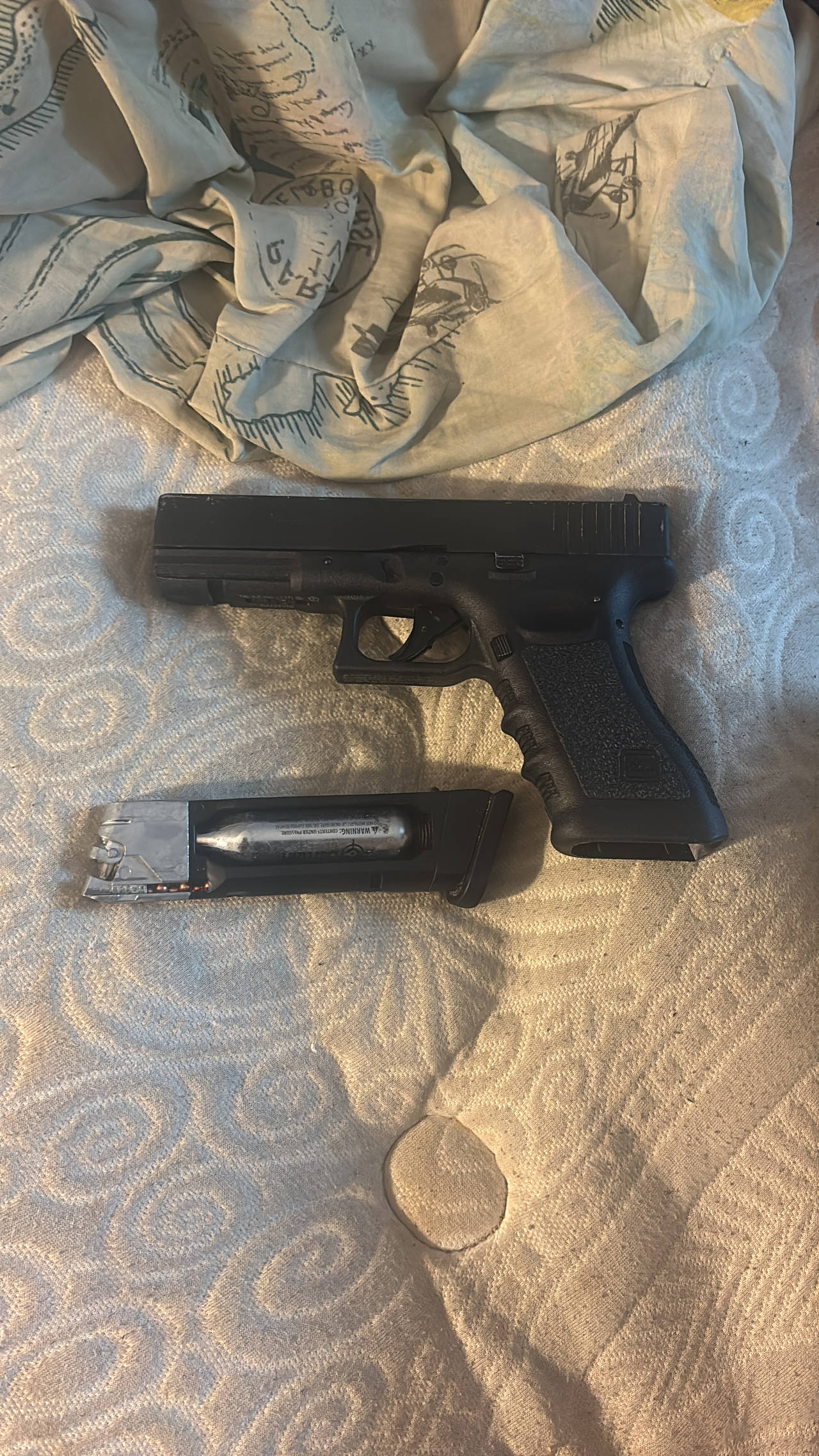 Glock-Style CO2 Airsoft Pistol