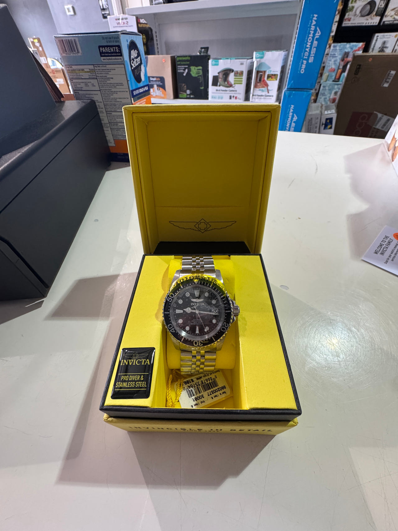 Invicta Pro Diver 30091 Quartz Black Dial Men's Watch