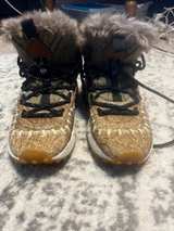 Flower Mountain Morican Fur Sneaker Womens US Size 7  - Image 3