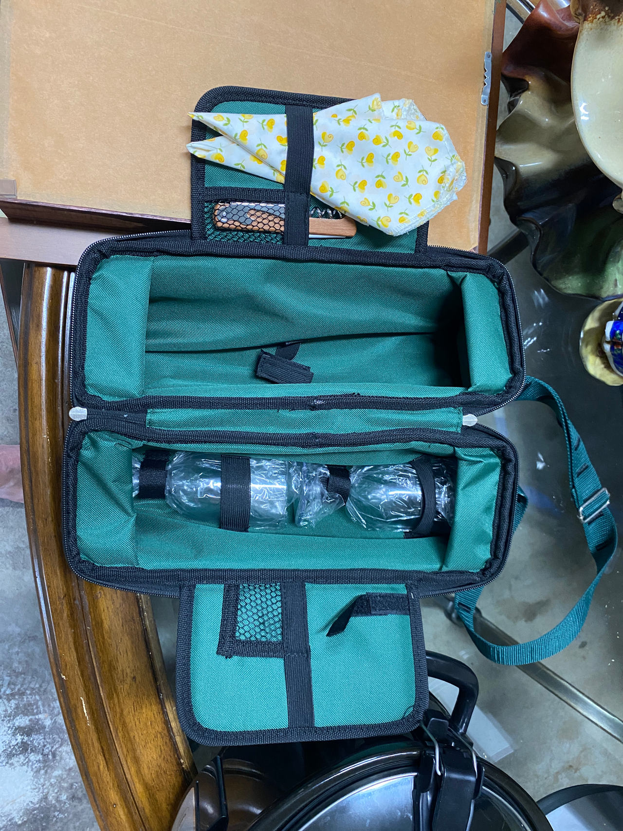 Picnic at Ascot Wine and Cheese Tote