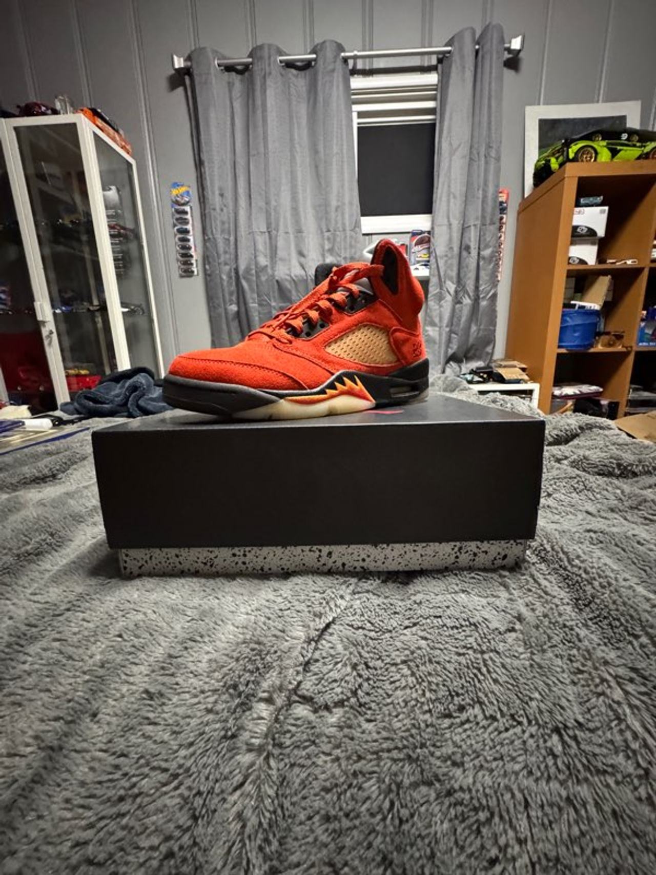 Air Jordan 5 Retro 'Raging Bull'
