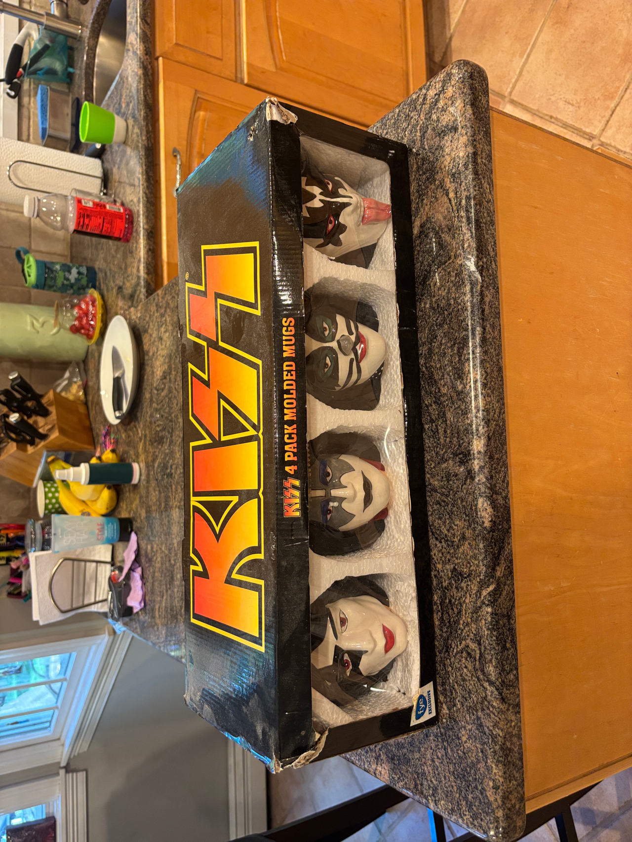 KISS 4 Pack Molded Mugs