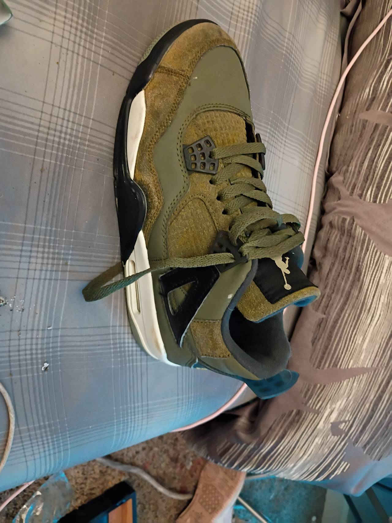 Air Jordan 4 Retro SE Craft Medium Olive