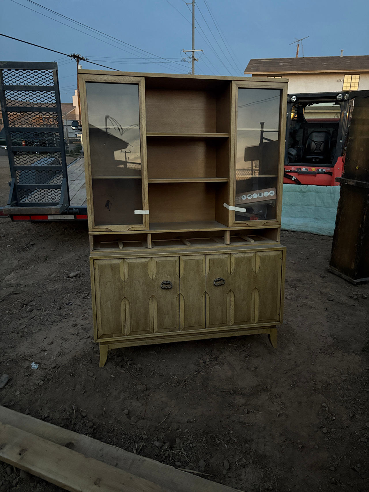 Stanley Furniture Mid Century Modern Hutch