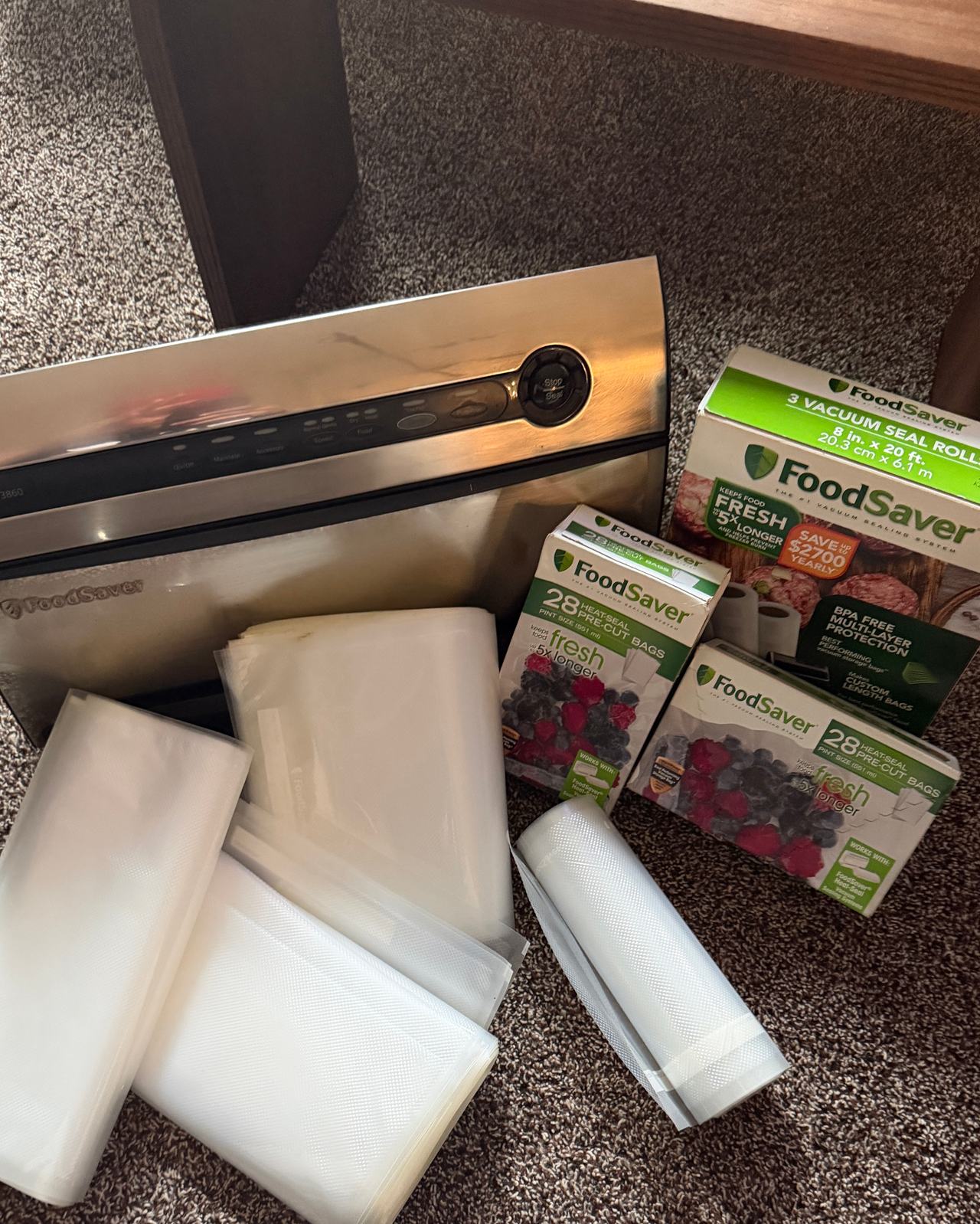FoodSaver V3860 2-in-1 Vacuum Sealer Machine