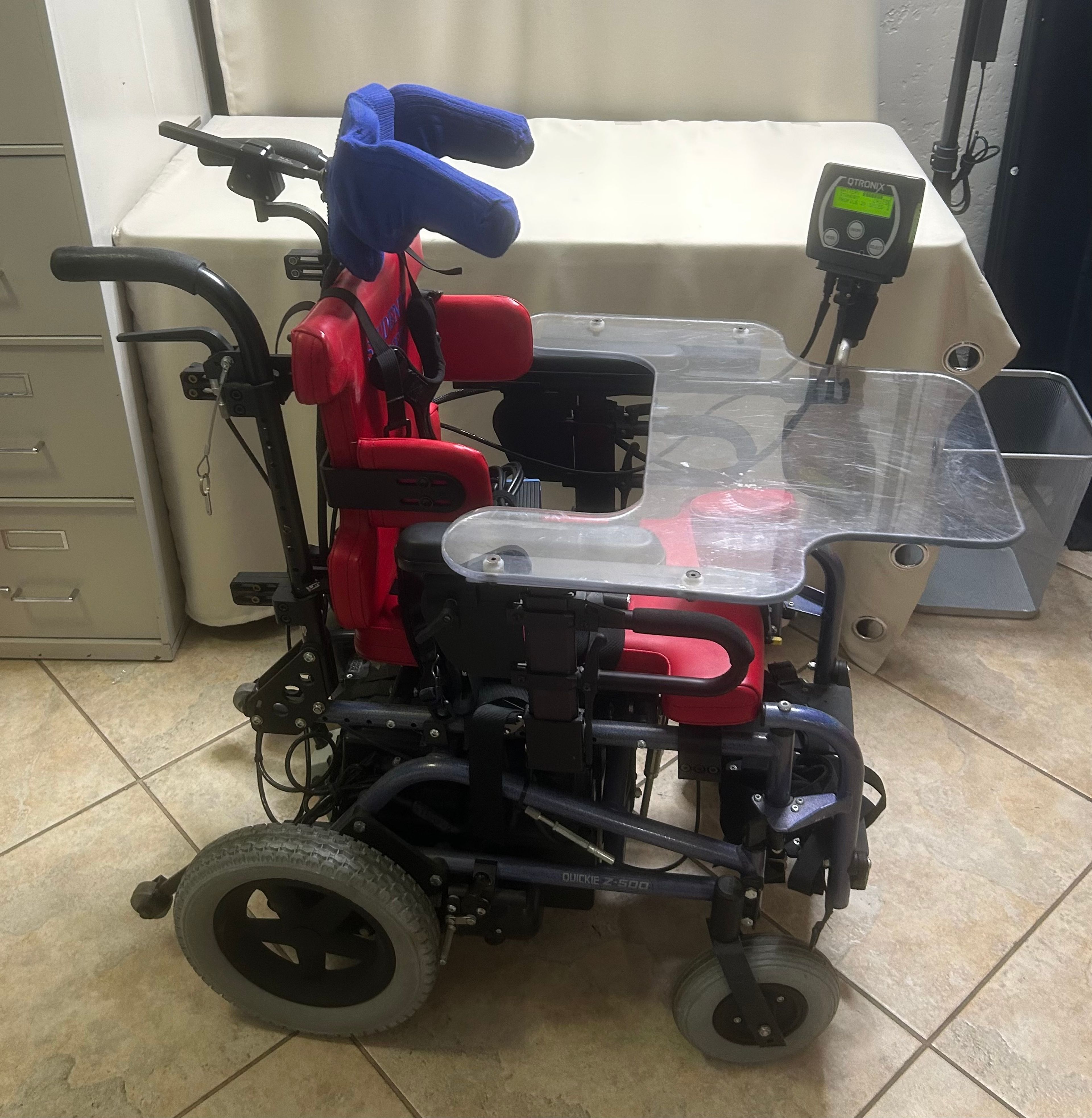 Quickie Z 500 Zero Gravity Adolescent Power Wheelchair - Image 7