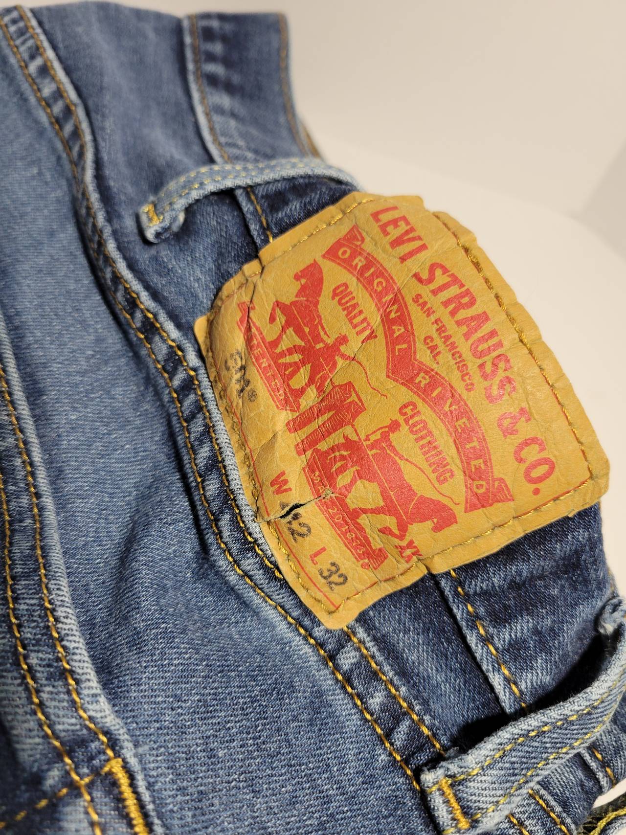 Levi's 501 Original Fit Button Fly Jeans 42W X 32L