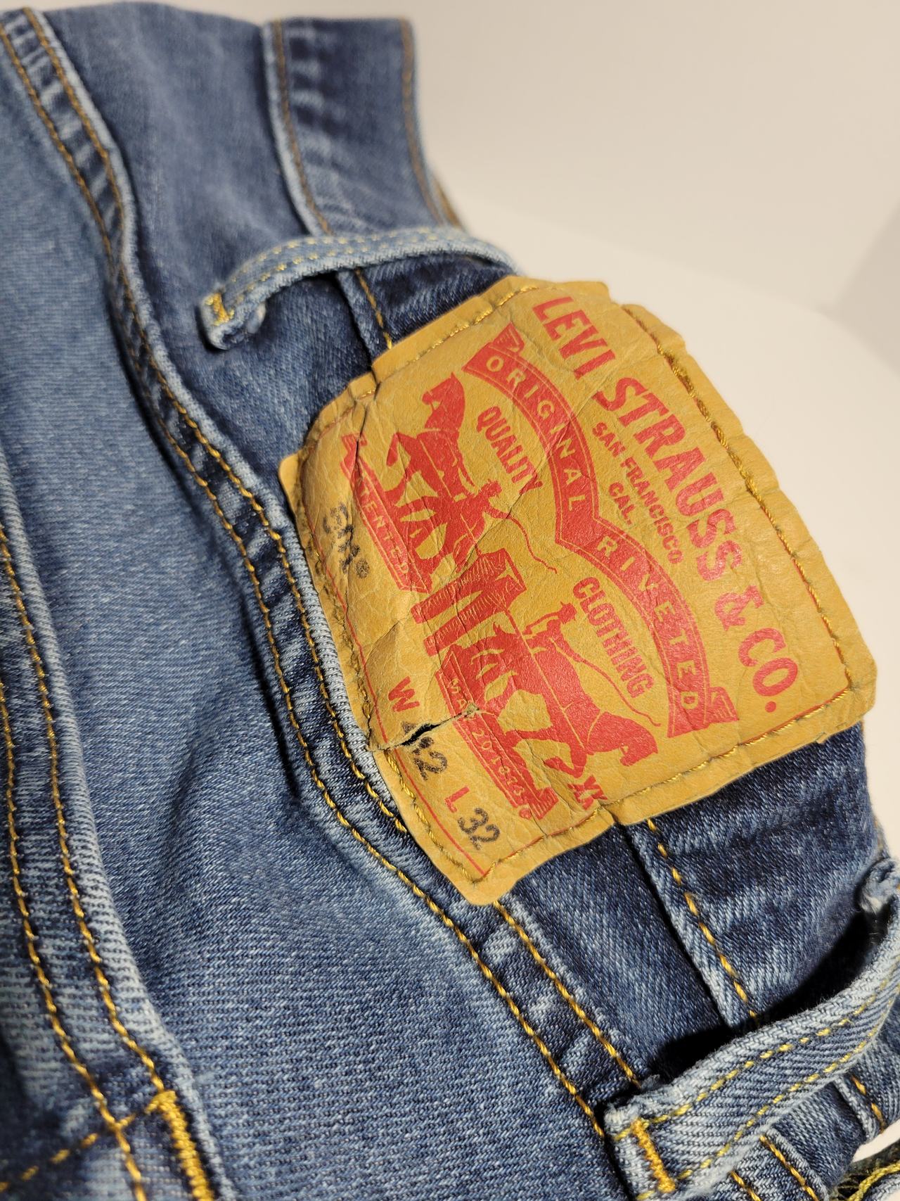 Levi's 501 Original Fit Button Fly Jeans 42W X 32L