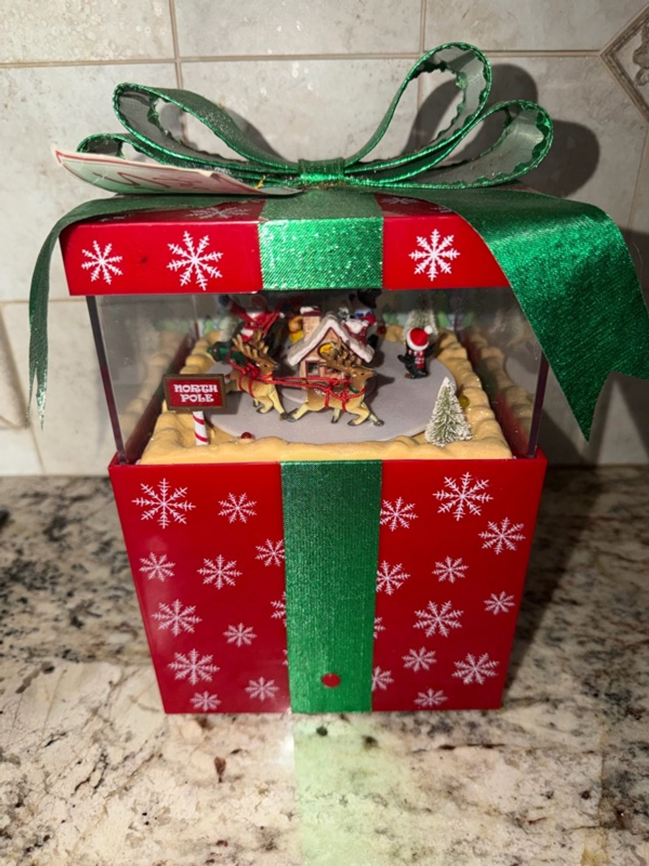 Gemmy Magic Music Box Pop Up Animated Present WORKS BUT DOES NOT OPEN CLOSE