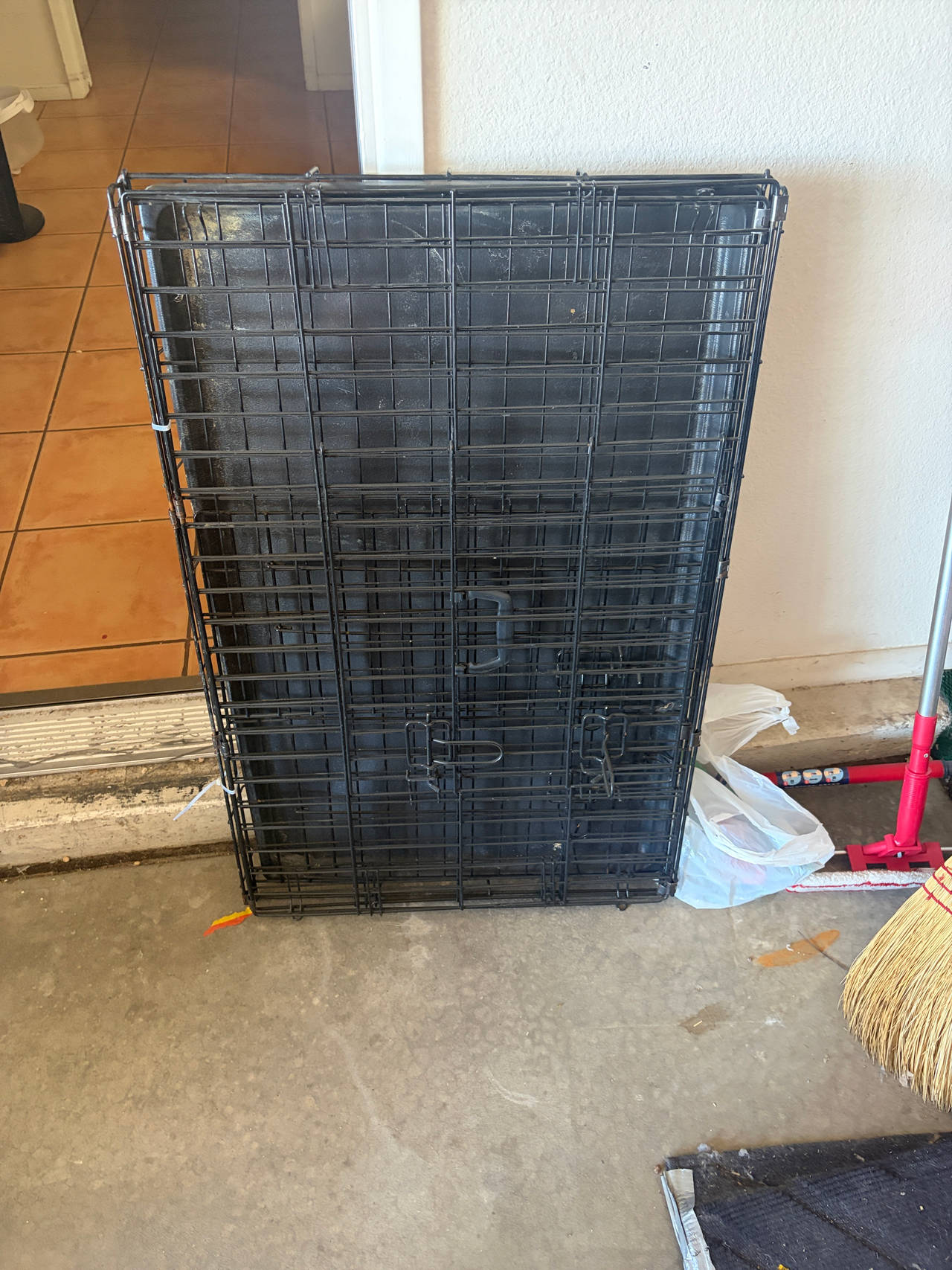 MidWest iCrate Folding Metal Dog Crate