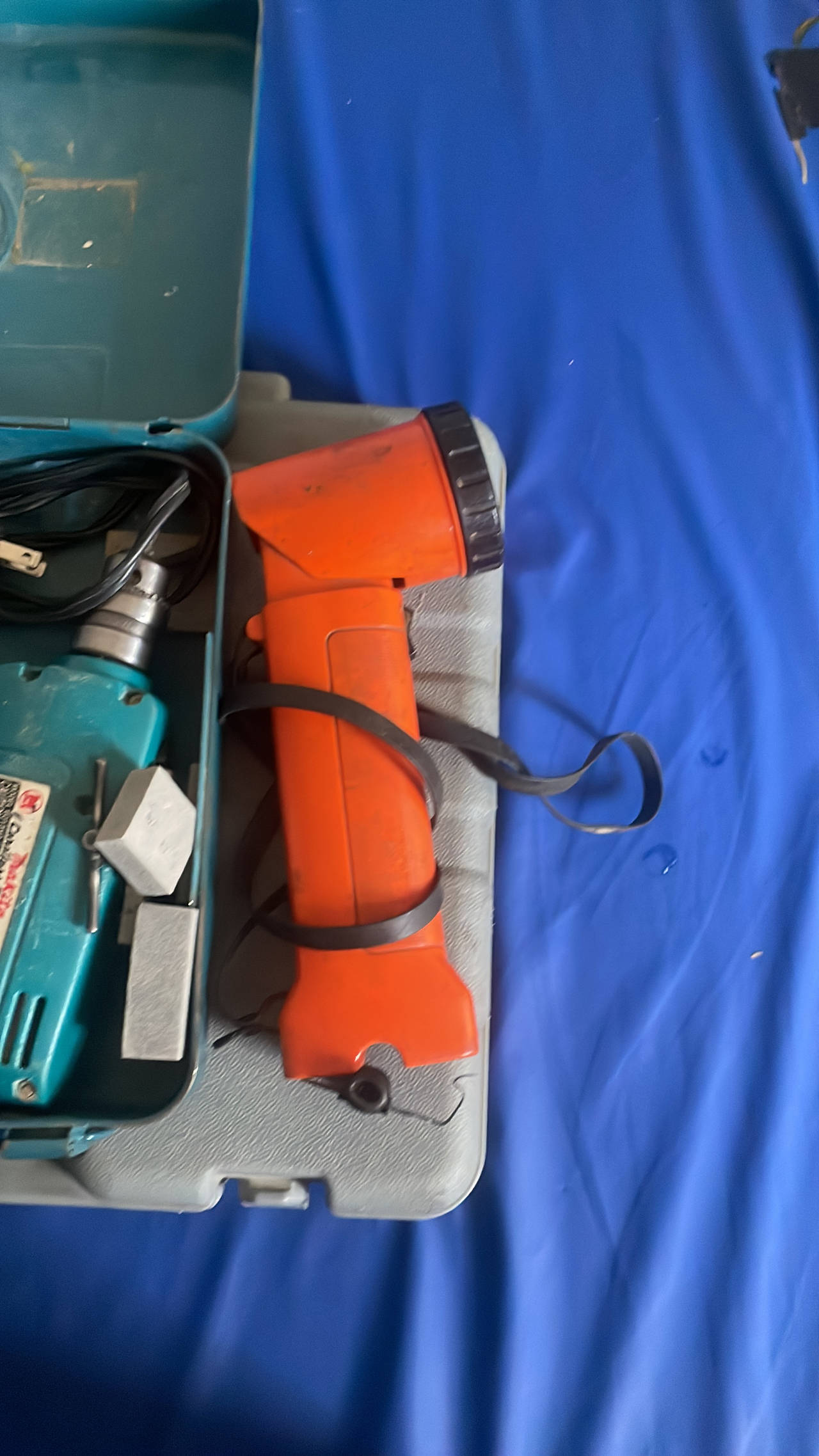 Handheld Rechargeable Flashlight