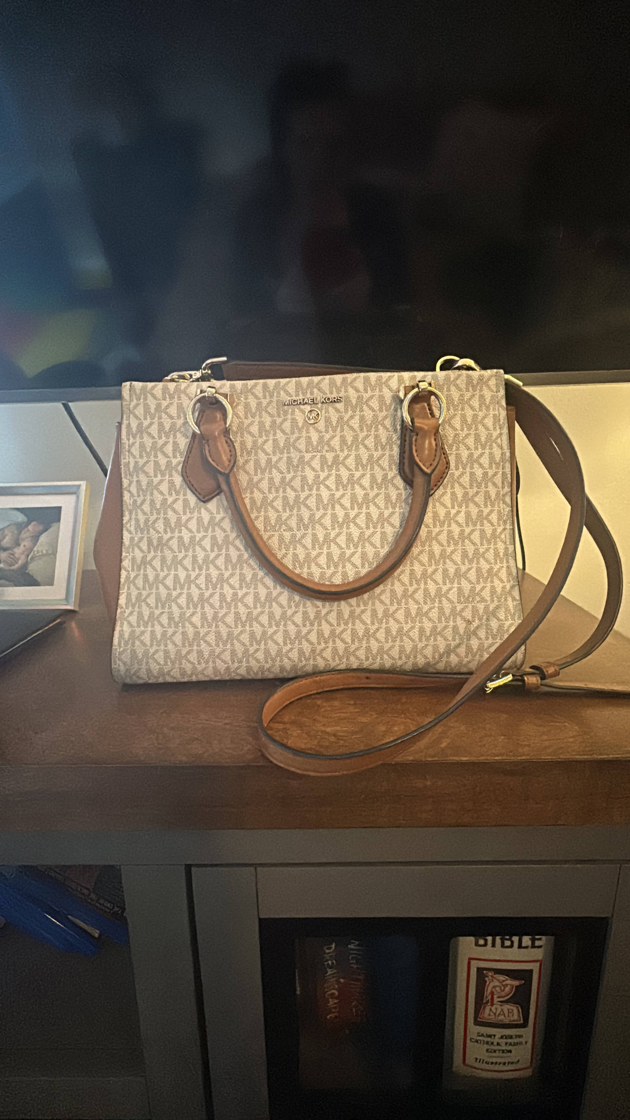 Michael Kors Marilyn Medium Logo Satchel