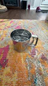 Stainless Steel Hand Squeeze Flour Sifter 3-Cup - Image 5