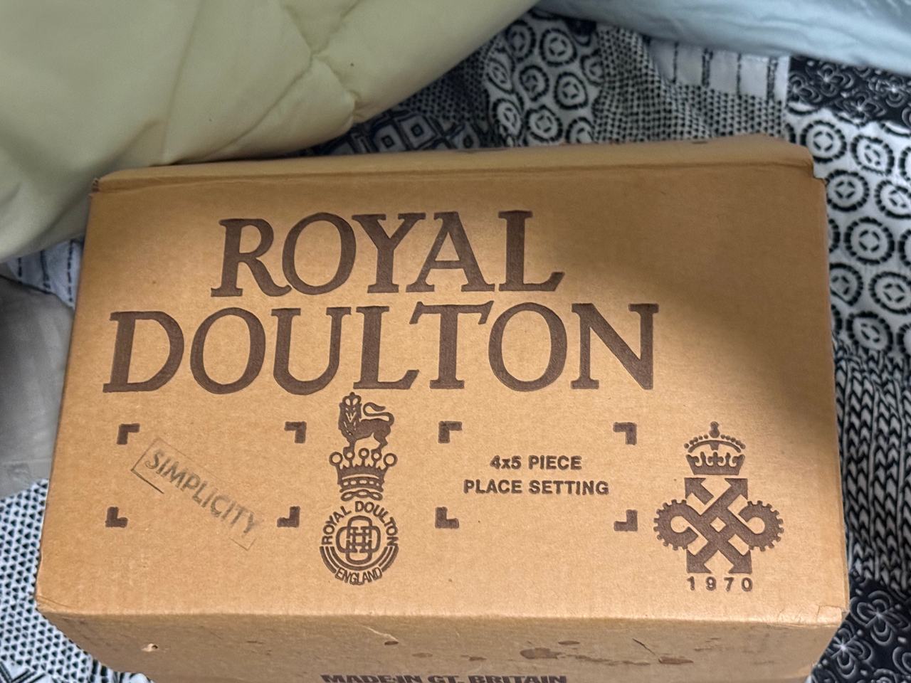Royal Doulton Simplicity 4x5 Piece Place Setting