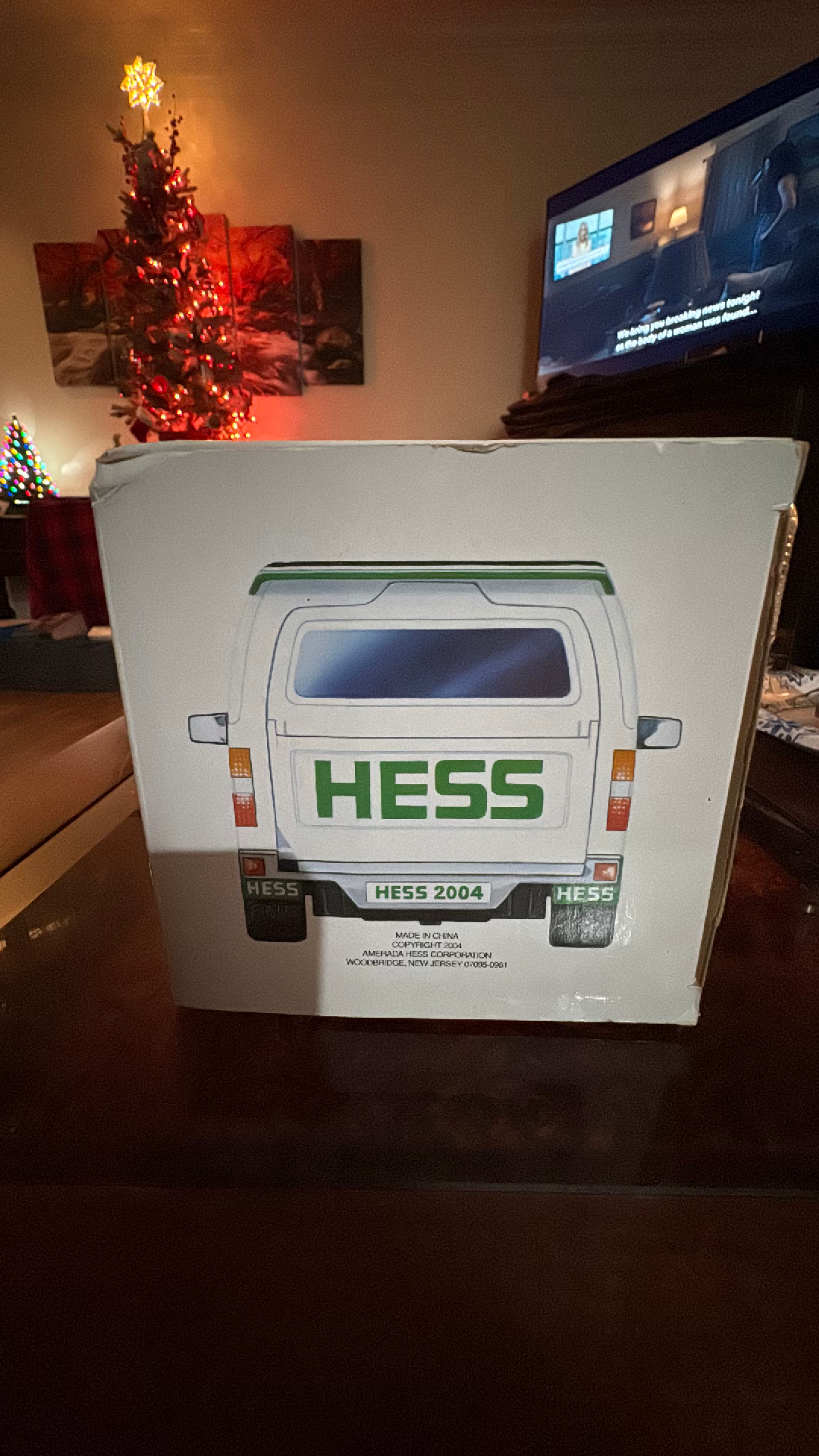 Hess 2004 Sport Utility Vehicle and Motorcycles Toy Set - Image 3