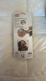 OXO Good Grips Classic Swipe Ice Cream Scoop - Image 2