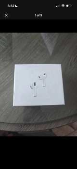 Apple AirPods Pro 3 Wireless Earbuds In-Ear Bluetooth with Charging Case - Image 4