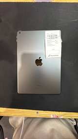 Apple iPad (7th Generation) 32GB Wi-Fi Space Gray - Image 2