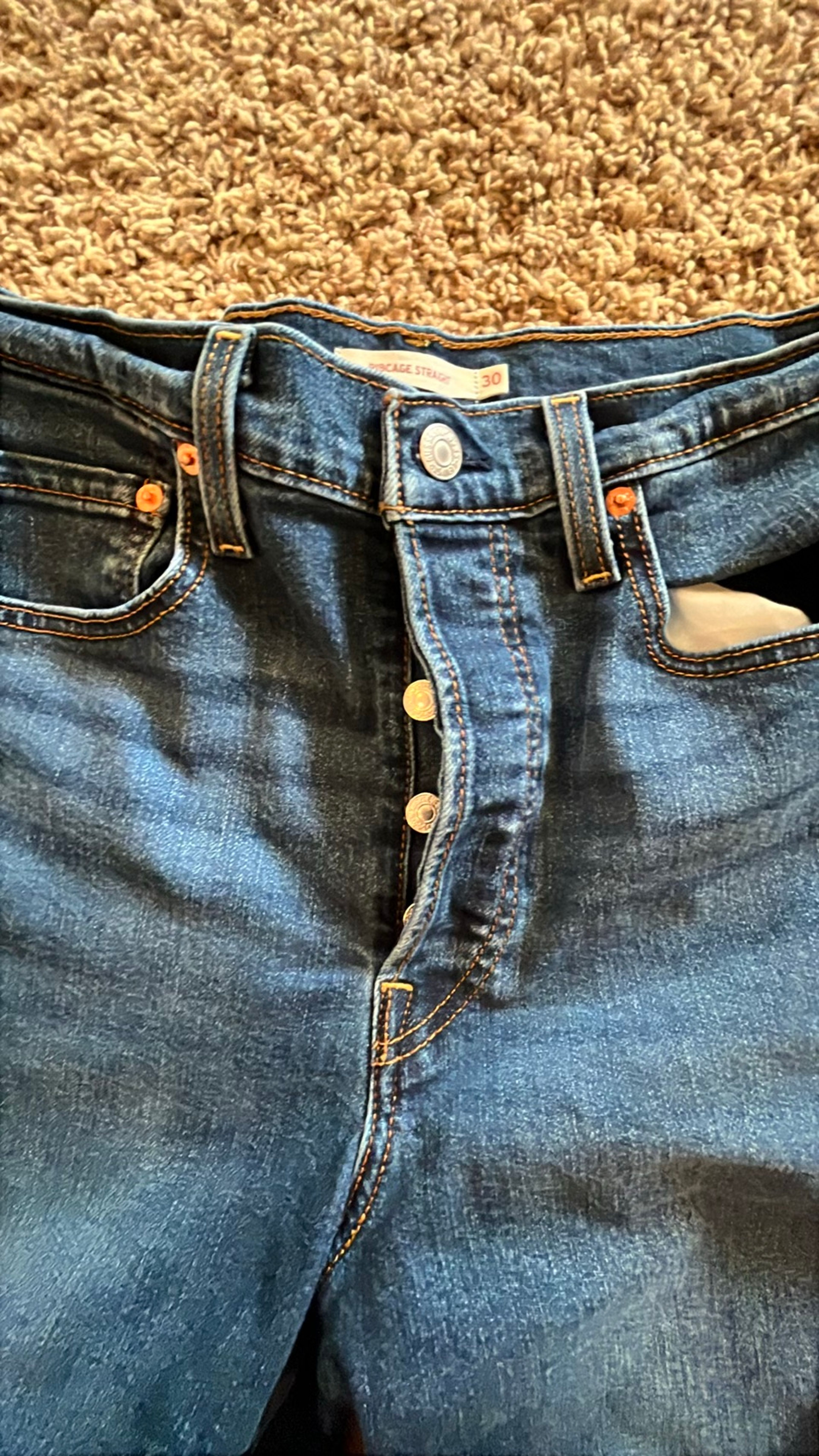 Levi's Ribcage Straight Ankle Jeans size 30 great condition - Image 2