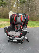 Graco Extend2Fit Convertible Car Seat - Image 1