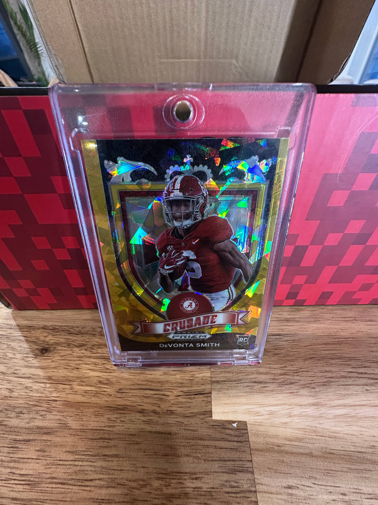 2021 Panini Prizm Draft Picks DeVonta Smith Crusade Gold Ice RC