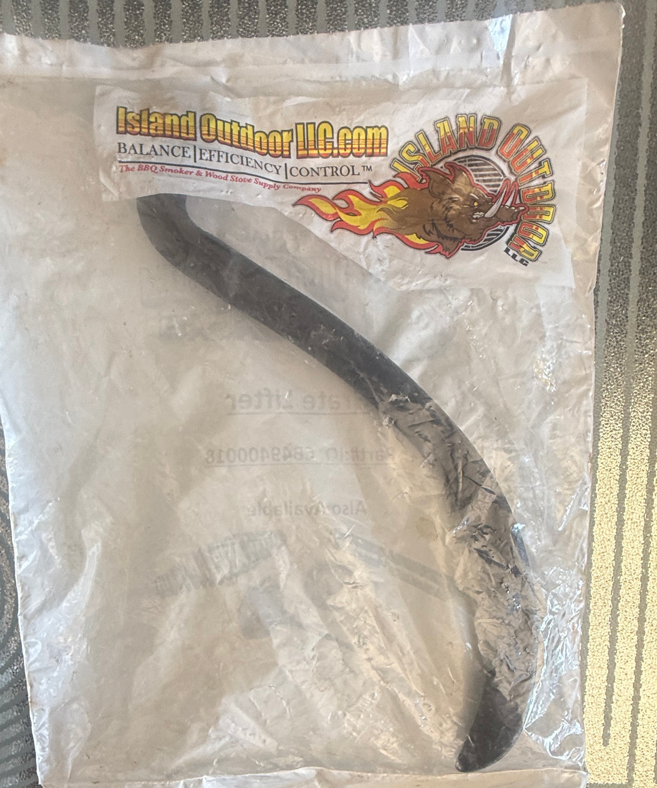 Island Outdoor LLC Cast Iron Grate Lifter