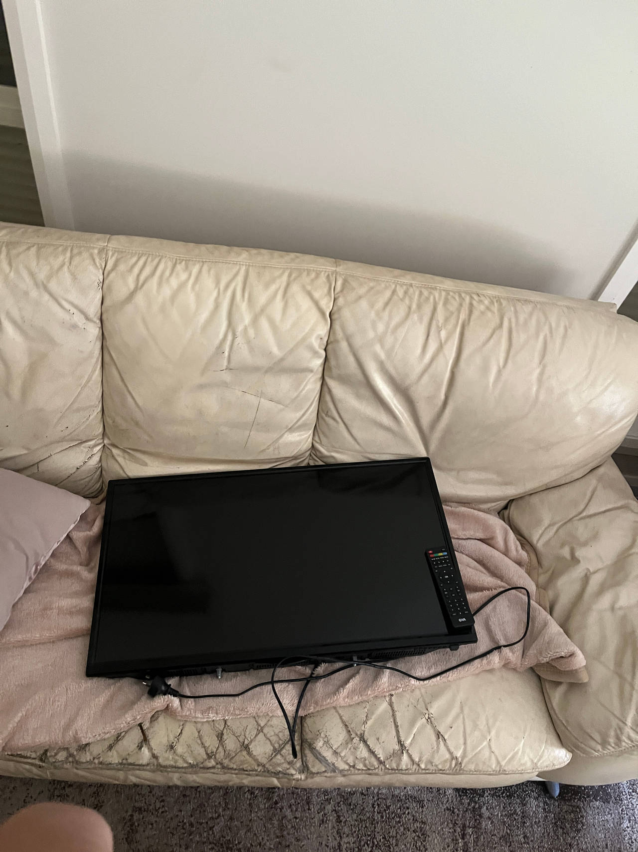 Flat Screen LED TV