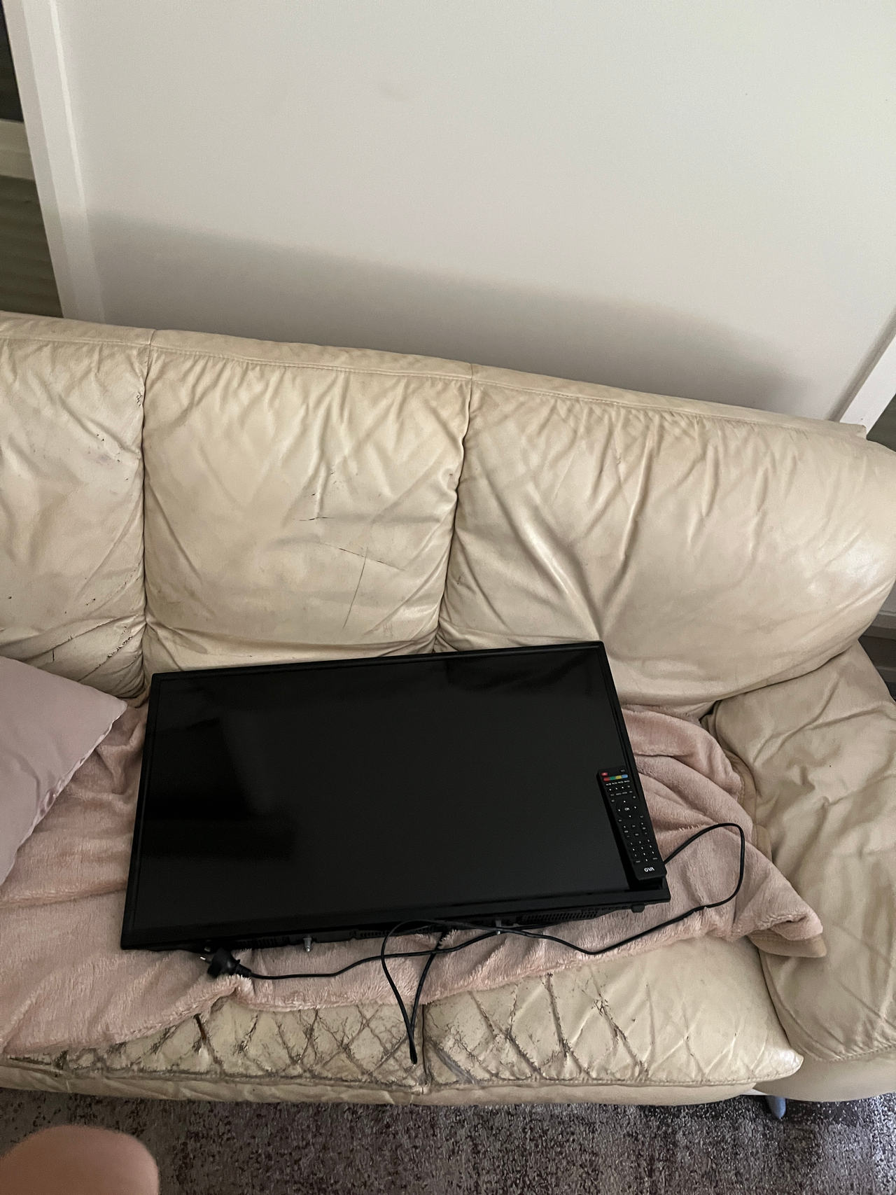 Flat Screen LED TV