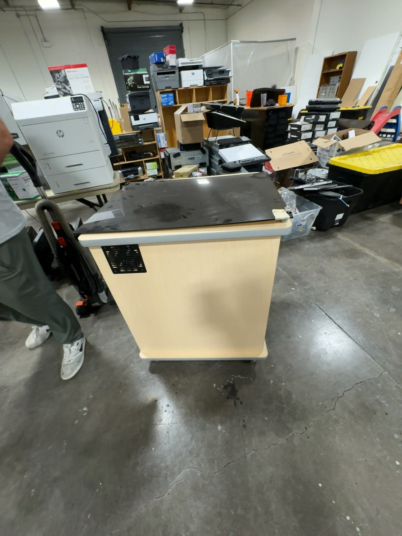 SMR Maxi ENT Mobile Cabinet with Pump and Suction