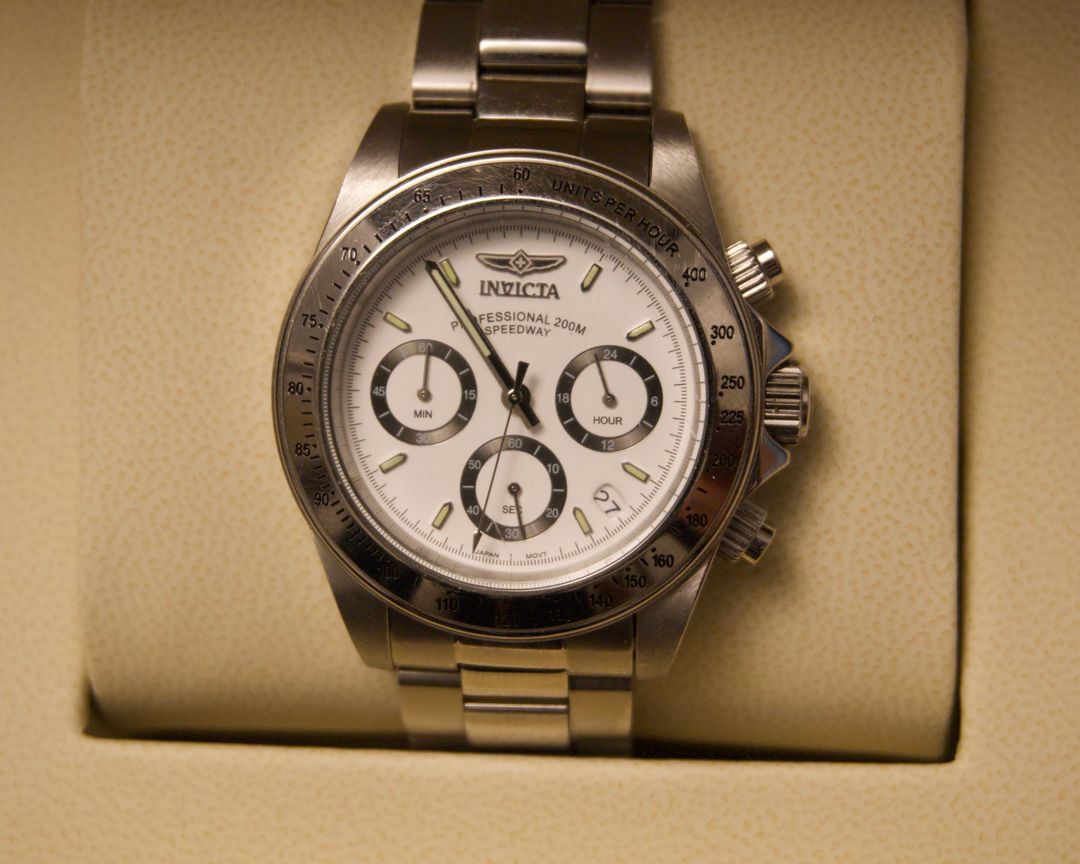 Invicta Pro Diver 8927 “Speedway” Automatic, 200 m, Exhibition Edition