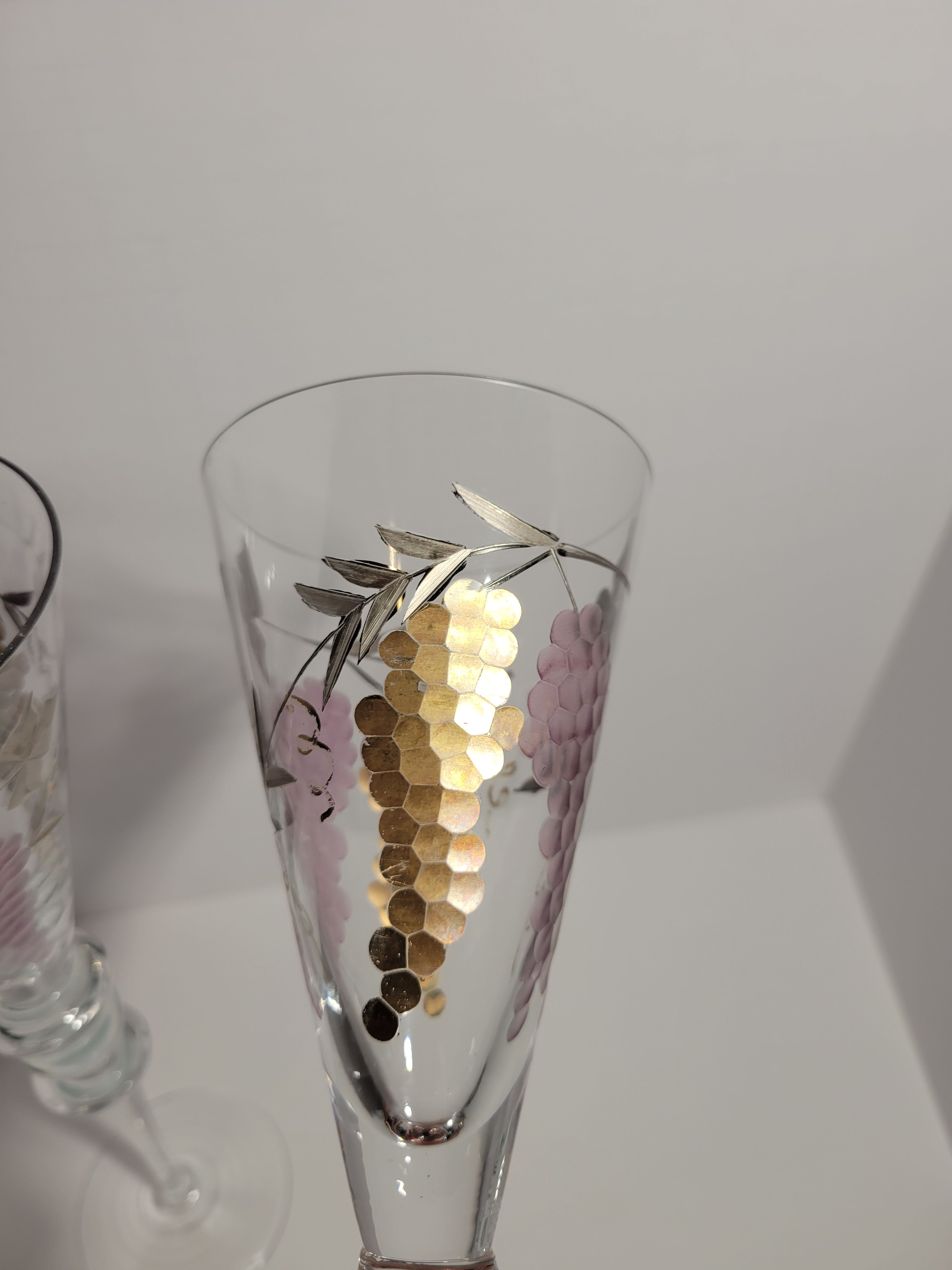 Vintage Hand Painted Grape Vine Champagne Flutes - Image 7