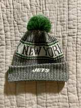 New Era NY Jets Cuffed Pom Beanie Knit Hat NFL Official OSFM Gray Green - Image 3
